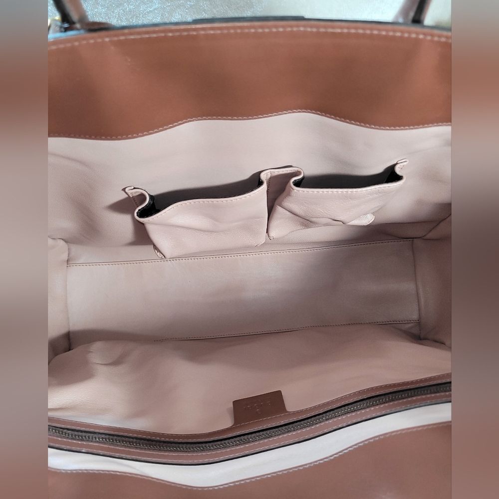 **For mattersofdezn only!!!!**
Gucci Brown Leather Tote Bag - Picture 9 of 14